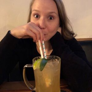 Meet your Posher, Alyssa